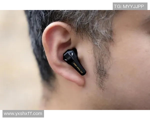 足球球星联名蓝牙耳机发布 引领潮流与运动科技完美融合